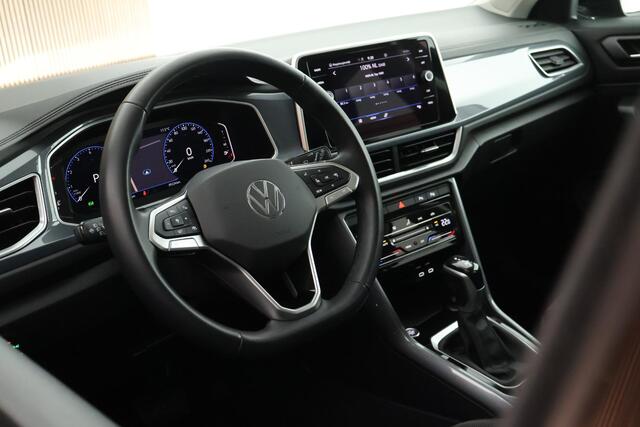 Volkswagen T-Roc 1.5 TSI 150pk DSG Style Trekhaak Keyless Camera Navigatie LED