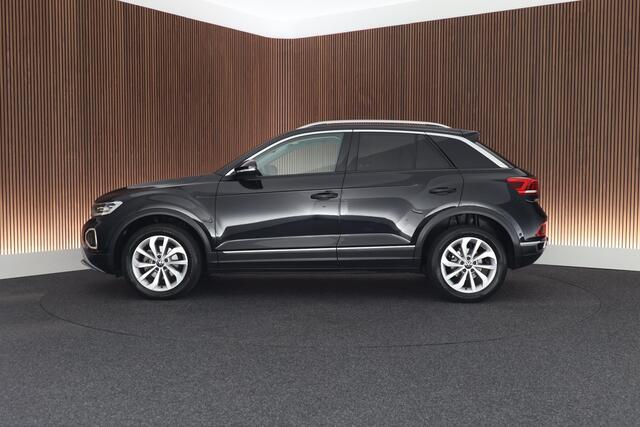 Volkswagen T-Roc 1.5 TSI 150pk DSG Style Trekhaak Keyless Camera Navigatie LED