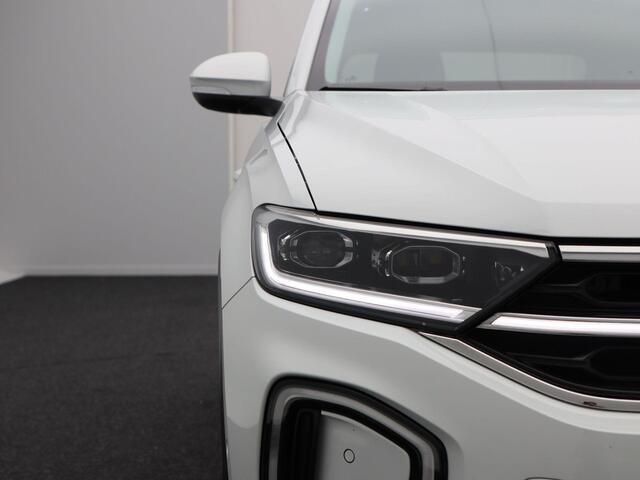 Volkswagen T-Roc 1.5 TSi 150 Pk Automaat Style | Carplay | IQ.Light LED | Panoramadak | Virtual Cockpit | Adaptive Cruise | 17 Inch