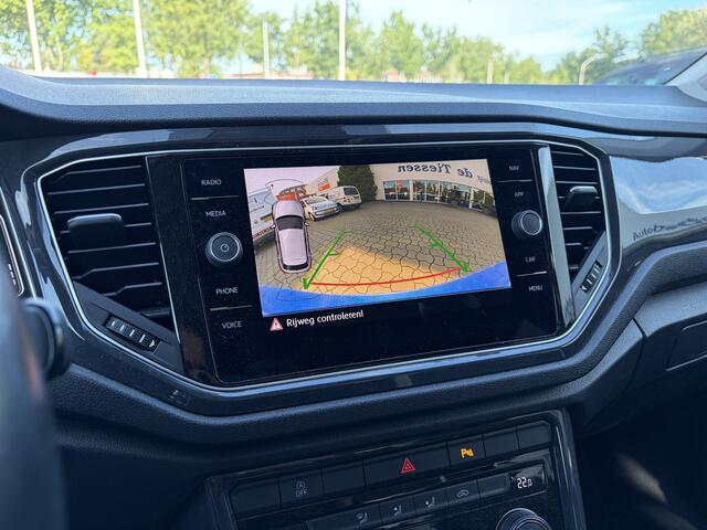 Volkswagen T-Roc 1.5 TSI Sport | AUTOMAAT | Camera | Virtual | Rijklaar met beurt & garantie!