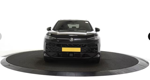 Volkswagen T-Roc 1.5 eTsi R-Line First Edition