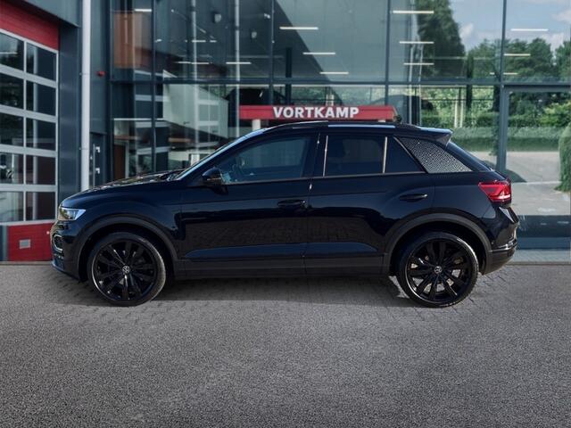 Volkswagen T-Roc 1.5 TSI DSG SPORT PANO-DAK/TREKHAAK/CAMERA/ELEK-KLEP/DIG-DASH/ACC/BEATS