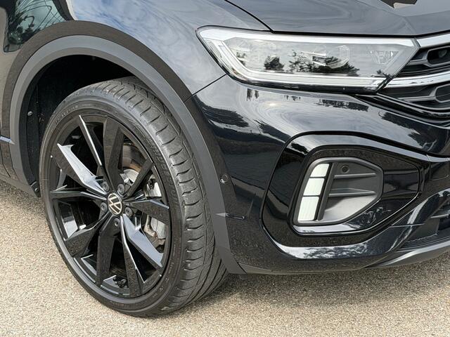 Volkswagen T-Roc 1.5 TSI 150pk DSG R-Line | Black Style | 19 Inch | Panoramadak | Camera | Keyless | Elek. Achterklep | Dode hoek | Rijklaar incl. 1 jaar Bovag garantie