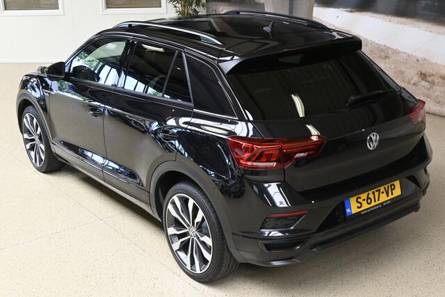 Volkswagen T-Roc 1.5 TSI 150pk R-Line / Sport Business R | LED | Elek. klep | Camera | Trekhaak | 100% (Dealer) onderhouden label