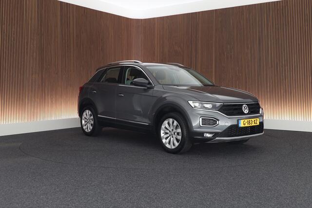 Volkswagen T-Roc 1.5 TSI 150pk DSG Sport LED Trekhaak Camera Virtual Cockpit Navigatie