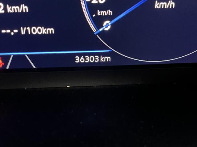 Volkswagen T-Roc Cabrio 1.5 TSI R-Line / AUTOMAAT/ LEER/ 2X R-LINE/ CAMERA/ APP-CONNECT/ ACC/ STUUR+STOELVERWARM./ DODEHOEK/ KEYLESS/ DIGITAL DASH/ RIJ-MODI/ NAVI/ DAB/ CLIMA/ IQ.LIGHT/ 18'' LMV