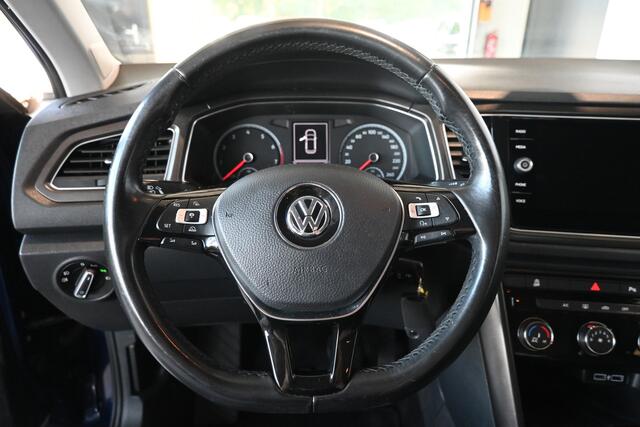 Volkswagen T-Roc 1.0 TSI Style Clima Adaptieve cruise Navigatie PDC Licht metaal Inruil mogelijk