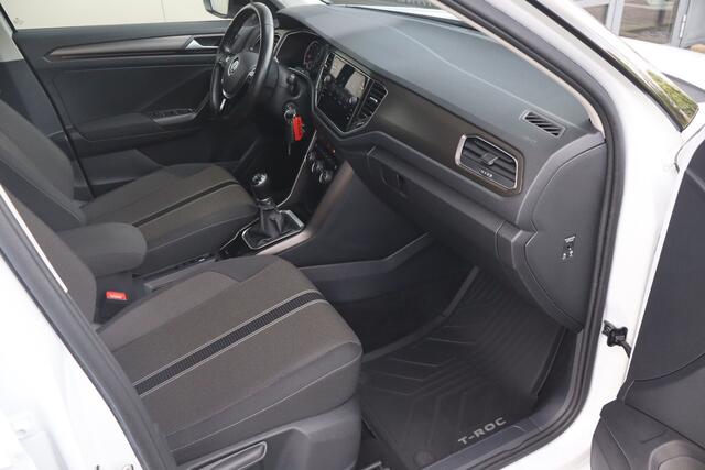 Volkswagen T-Roc 1.0 TSI Style - NL Auto!! Adap Cruise I Camera I Climate