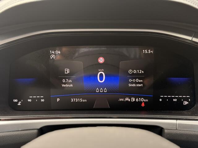 Volkswagen T-Roc 1.5 TSI Life Edition | Camera | Virtual cockpit