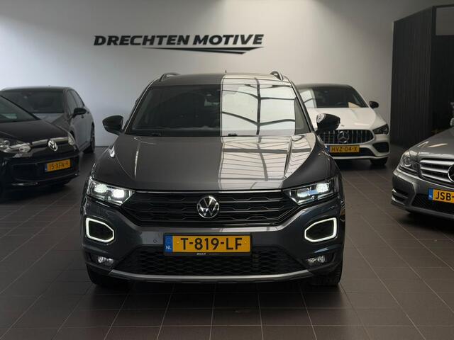 Volkswagen T-Roc 1.5 TSI Sport Business R-Line / Led / CarPlay / Na