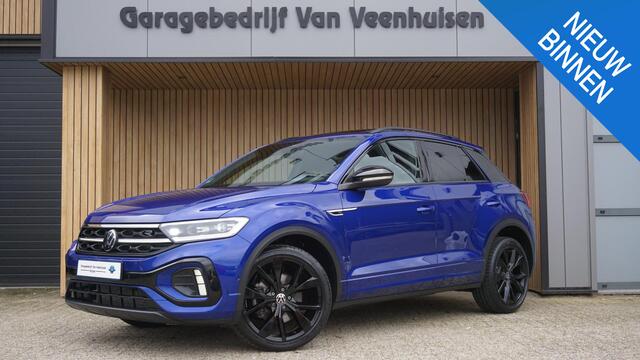 Volkswagen T-Roc 1.5 TSI 150pk DSG 2x R-Line & Black Style Pano.Dak 19inch LM IQ Light Virtual Cockpit ACC Trekhaak *Lapiz Blue*
