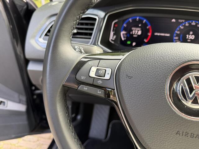Volkswagen T-Roc 1.5 TSI Sport | DSG | Keyless | Camera | Viritual Cockpit | Blind Spot |