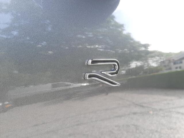 Volkswagen T-Roc 1.5 eTSI 150pk DSG R-Line Blackstyle (Pano,Camera)