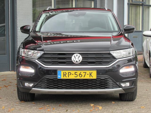 Volkswagen T-Roc 1.0 TSI Style Clima-Airco | Adapt. Cruise control | Bluetooth | Navigatie | Parkeersensoren V+A | 1ste Eigenaar! |