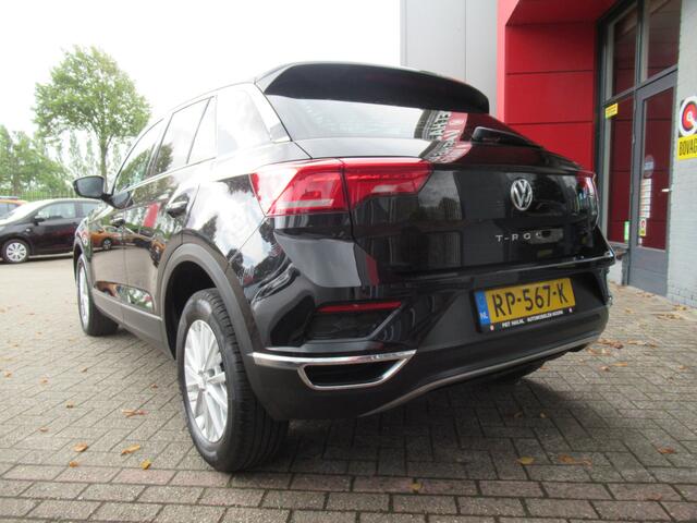 Volkswagen T-Roc 1.0 TSI Style Clima-Airco | Adapt. Cruise control | Bluetooth | Navigatie | Parkeersensoren V+A | 1ste Eigenaar! |