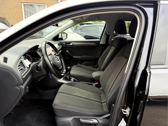 Volkswagen T-Roc 1.0 TSI Style Camera, App Connect, Elek.Achterklep, Trekhaak