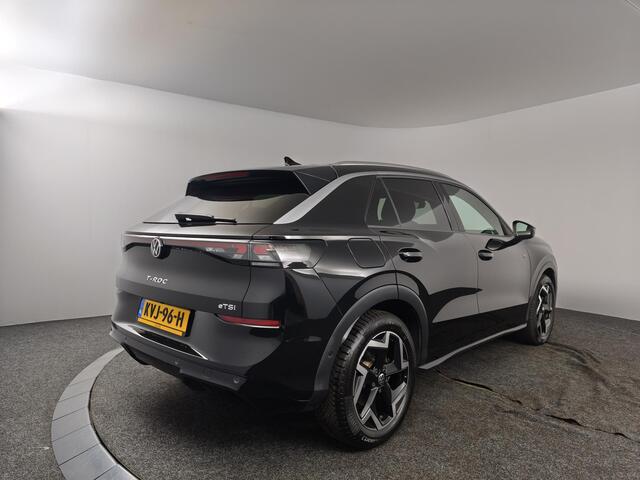Volkswagen T-Roc 1.5 eTsi R-Line First Edition | Navigatie | AndroidAuto/AppleCarplay |