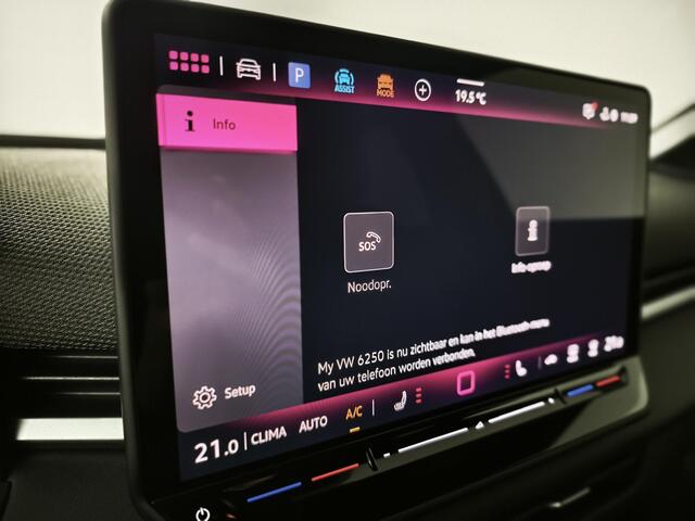 Volkswagen T-Roc 1.5 eTsi R-Line First Edition | Navigatie | AndroidAuto/AppleCarplay |