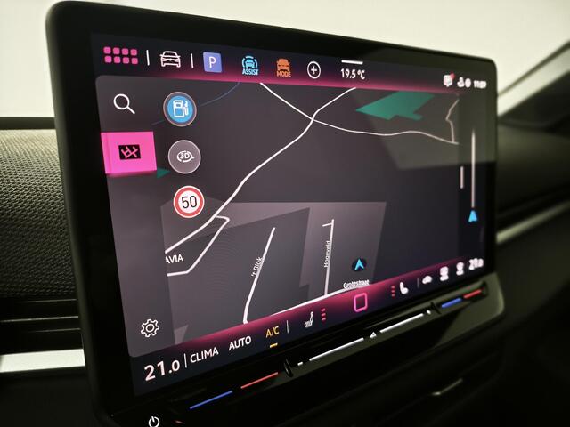 Volkswagen T-Roc 1.5 eTsi R-Line First Edition | Navigatie | AndroidAuto/AppleCarplay |