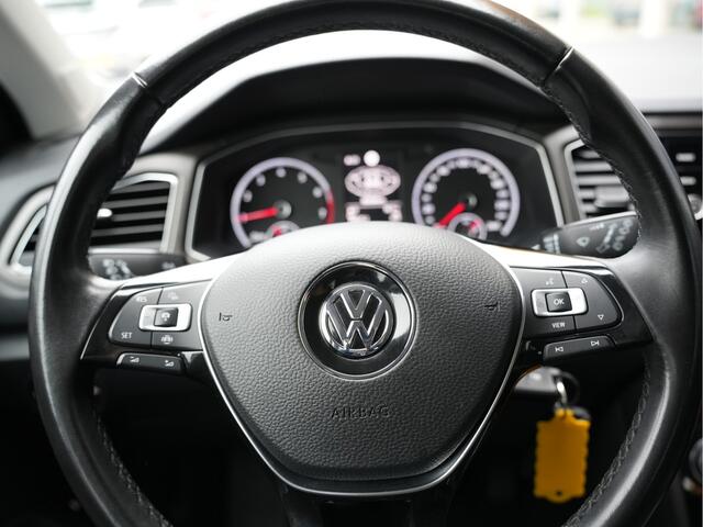 Volkswagen T-Roc 1.5 TSI Style Business