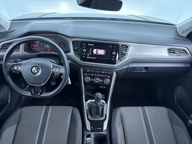Volkswagen T-Roc 1.0 TSI Style 110 pk | Navigatie | Parkeersensoren | Adaptieve Cruise Control | LED koplampen | Autom. airco |