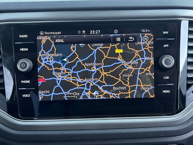 Volkswagen T-Roc 1.0 TSI Style 110 pk | Navigatie | Parkeersensoren | Adaptieve Cruise Control | LED koplampen | Autom. airco |