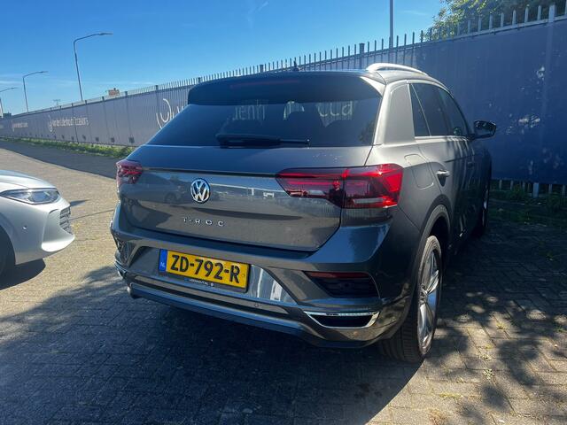 Volkswagen T-Roc 1.5 TSI Sport R-Line / Navigatie / Digitaal cockpit