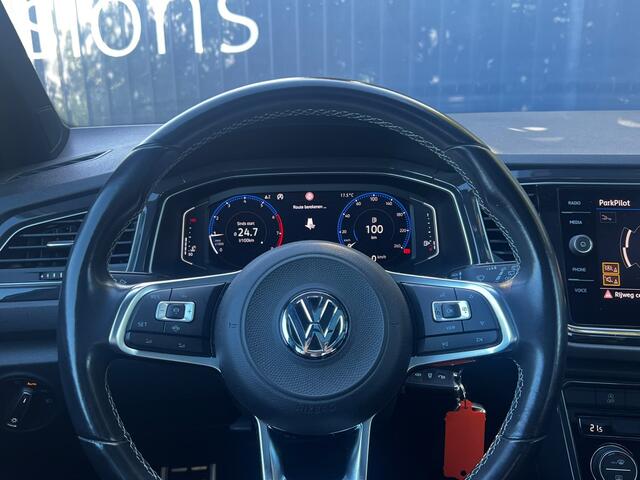 Volkswagen T-Roc 1.5 TSI Sport R-Line / Navigatie / Digitaal cockpit