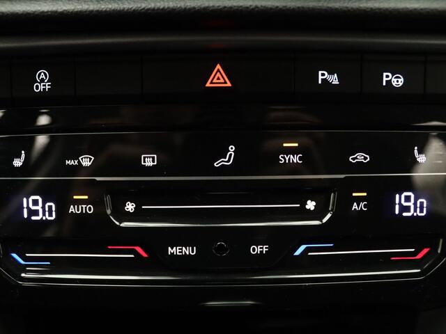 Volkswagen T-Roc TSI 150pk Life Business DSG/Automaat Camera | Adapt. Cruise | Navi | Parkeersens. v+a