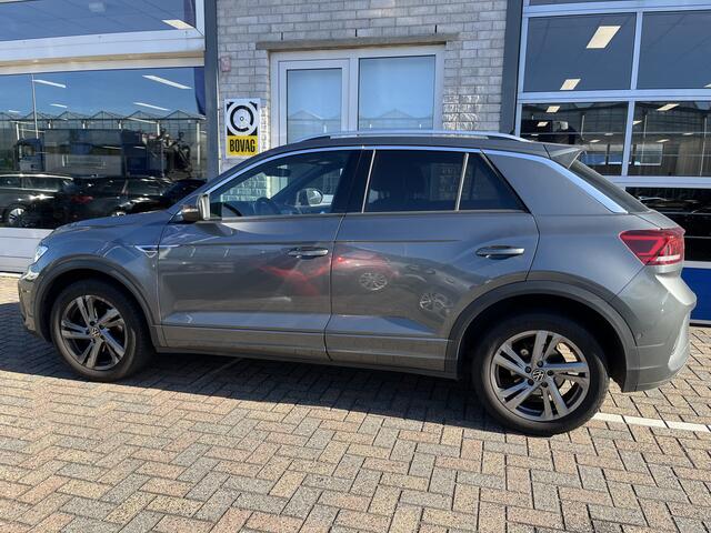 Volkswagen T-Roc 1.5 TSI R-Line / AUTOMAAT/ APP-CONNECT/ PARK.SENSOR.V+A/ CAMERA/ ACC/ STUUR+STOELVERWARM./ DODEHOEK/ ELEK.ACHTERKLEP/ KEYLESS/ DIGITAL DASH/ RIJ-MODI/ IQ.LIGHT/ NAVI/ DAB/ CLIMA/ 17'' LMV