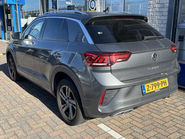 Volkswagen T-Roc 1.5 TSI R-Line / AUTOMAAT/ APP-CONNECT/ PARK.SENSOR.V+A/ CAMERA/ ACC/ STUUR+STOELVERWARM./ DODEHOEK/ ELEK.ACHTERKLEP/ KEYLESS/ DIGITAL DASH/ RIJ-MODI/ IQ.LIGHT/ NAVI/ DAB/ CLIMA/ 17'' LMV