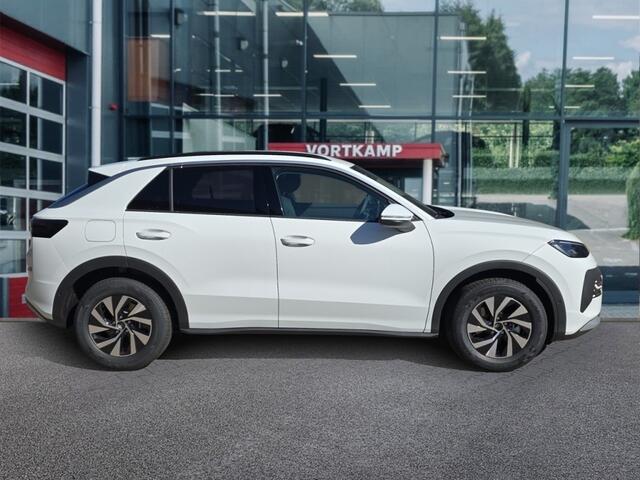 Volkswagen T-Roc 1.5 eTSI LIFE TREKHAAK/CAMERA/ACC/STOEL+STUURVERW