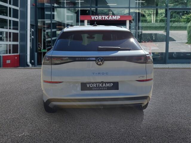 Volkswagen T-Roc 1.5 eTSI LIFE TREKHAAK/CAMERA/ACC/STOEL+STUURVERW