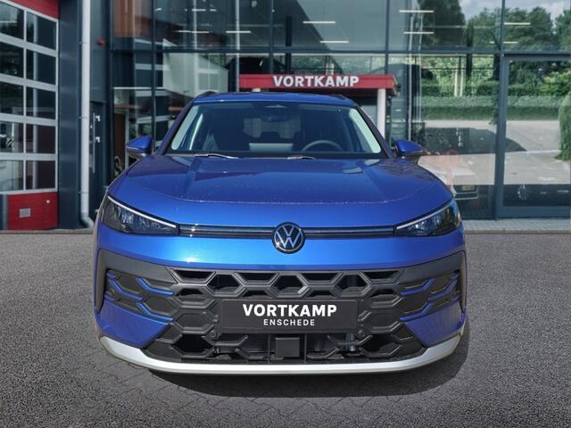 Volkswagen T-Roc 1.5 eTSI LIFE TREKHAAK/CAMERA/ACC/STOEL+STUURVERW