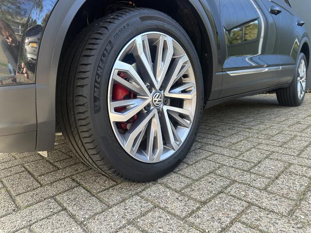 Volkswagen T-Roc 1.5 TSI Sport | Trekhaak | Digital Dash.