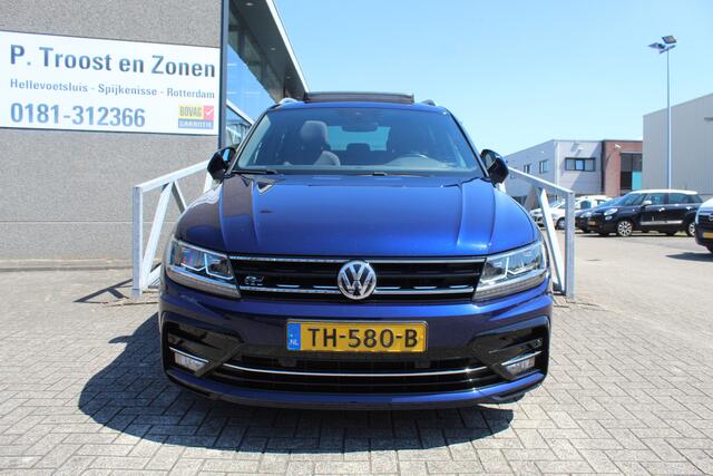 Volkswagen TIGUAN 1.4 TSI 4Motion Highline R-line NL auto/1e Eigenaar Automaat/Panoramadak/Navigatie/Digital dash/Cruise control adaptief/Elektrische achterklep/Alcantara bekleding/Stoelverwarming/Trekhaak/LED/Spiegels inklapbaar/Parkeersensoren rondom