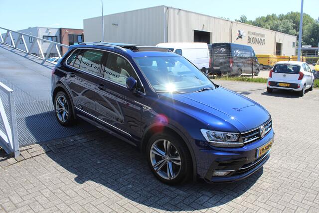 Volkswagen TIGUAN 1.4 TSI 4Motion Highline R-line NL auto/1e Eigenaar Automaat/Panoramadak/Navigatie/Digital dash/Cruise control adaptief/Elektrische achterklep/Alcantara bekleding/Stoelverwarming/Trekhaak/LED/Spiegels inklapbaar/Parkeersensoren rondom