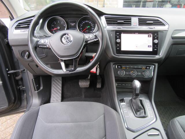 Volkswagen TIGUAN 1.5 TSI Adapt CC | Camera | Park V+A