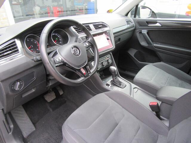 Volkswagen TIGUAN 1.5 TSI Adapt CC | Camera | Park V+A