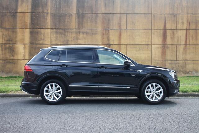 Volkswagen TIGUAN Allspace 1.5 TSI Comfortline Business Apple Car Play