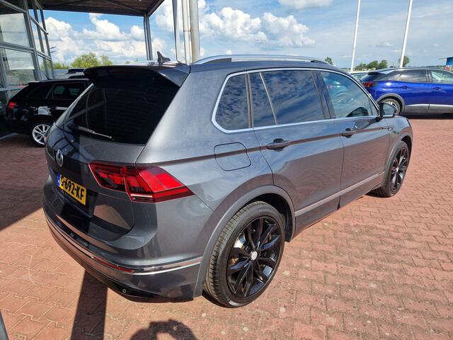 Volkswagen TIGUAN 1.5 TSI ACT Highline Business R 12 MND BOVAG GAR. 20" LMV | NAVI | ECC STOELVERW | 3-ZONE ECC | ACC | EL. ACHTERKLEP