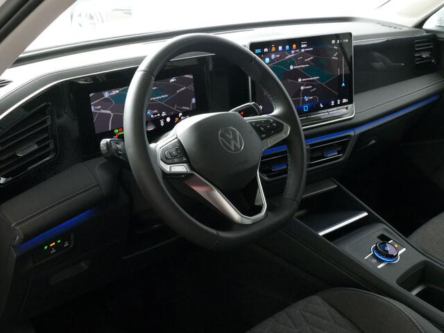 Volkswagen TIGUAN 1.5 eTSI ?NIEUWE AUTO? 150 LIFE EDTION NAVI CAMERA TREKHAAK STOEL/STUUR VERW. COMF.STOEL AMBIENTE LED 3/2024! 70 BIJNA NIEUWE VOLKSWAGEN'S UIT VOORRAAD LEVERBAAR