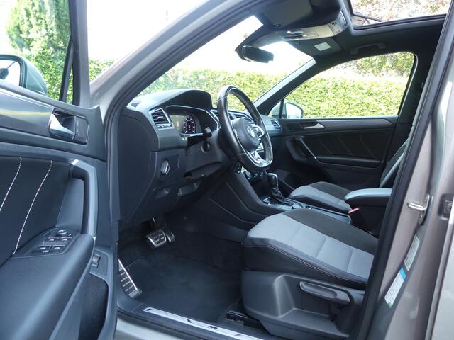 Volkswagen TIGUAN 2.0 TSI 220 pk 4Motion 2 X R-Line / Panodak / 20 Inch