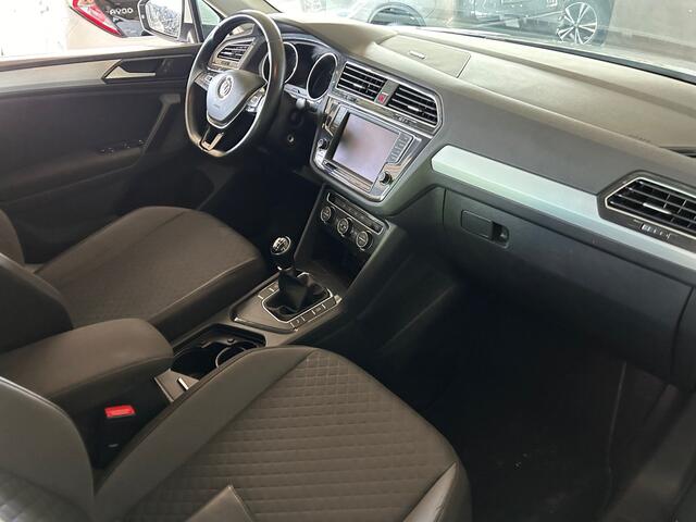 Volkswagen TIGUAN 1.4 TSI COMFORTLINE / TREKHAAK / CRUISE / NAVI / RIJKLAAR
