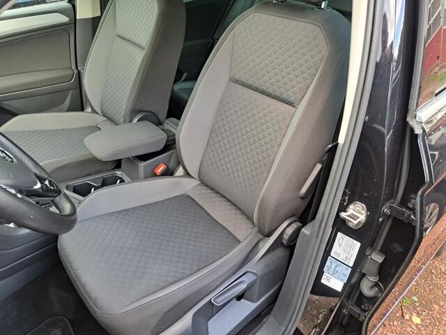 Volkswagen TIGUAN 1.5 TSI 150 Pk ACT Comfortline Bs Digital Ecc Nav. Apple Carpla