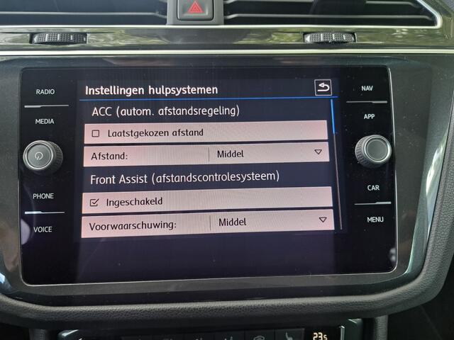Volkswagen TIGUAN 1.5 TSI 150 Pk ACT Highline Pano Ecc Nav. Acantara Apple Carplay