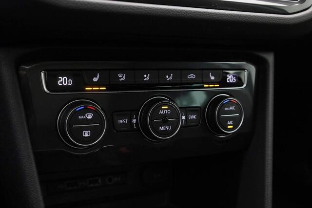 Volkswagen TIGUAN 2.0 TSI 190PK DSG 4Motion Highline | Pano | Navi | Parkeersensoren voor/achter | ACC | 18 inch