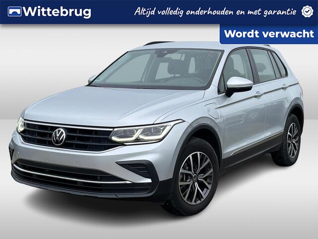 Volkswagen TIGUAN 1.4 TSI 245pk eHybrid Life DSG Automaat Digitaal Dashboard / LED + Verlichting / Navigatie / Parkeersensoren / Bluetooth