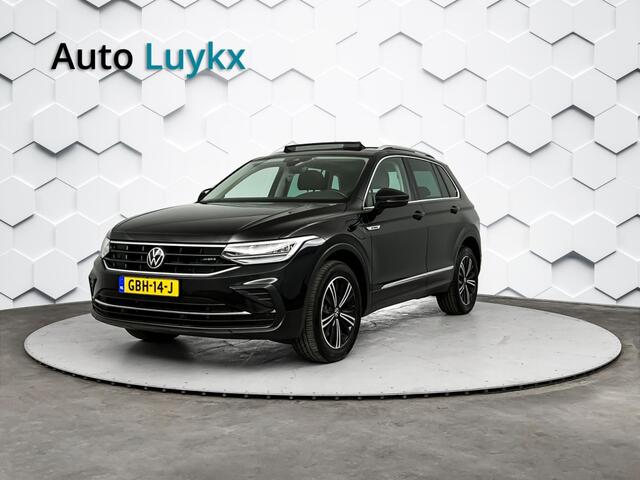 Volkswagen TIGUAN 1.4 TSI e-Hybrid Life Business | Panoramadak | Navigatie | Parkeercamera