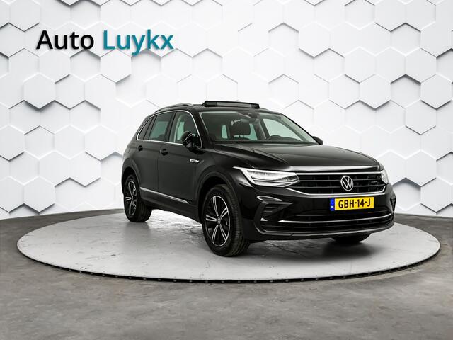 Volkswagen TIGUAN 1.4 TSI e-Hybrid Life Business | Panoramadak | Navigatie | Parkeercamera